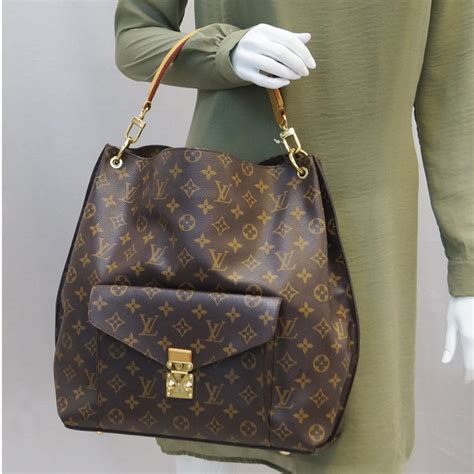 hobo style louis vuitton|Louis Vuitton hobo outlet.